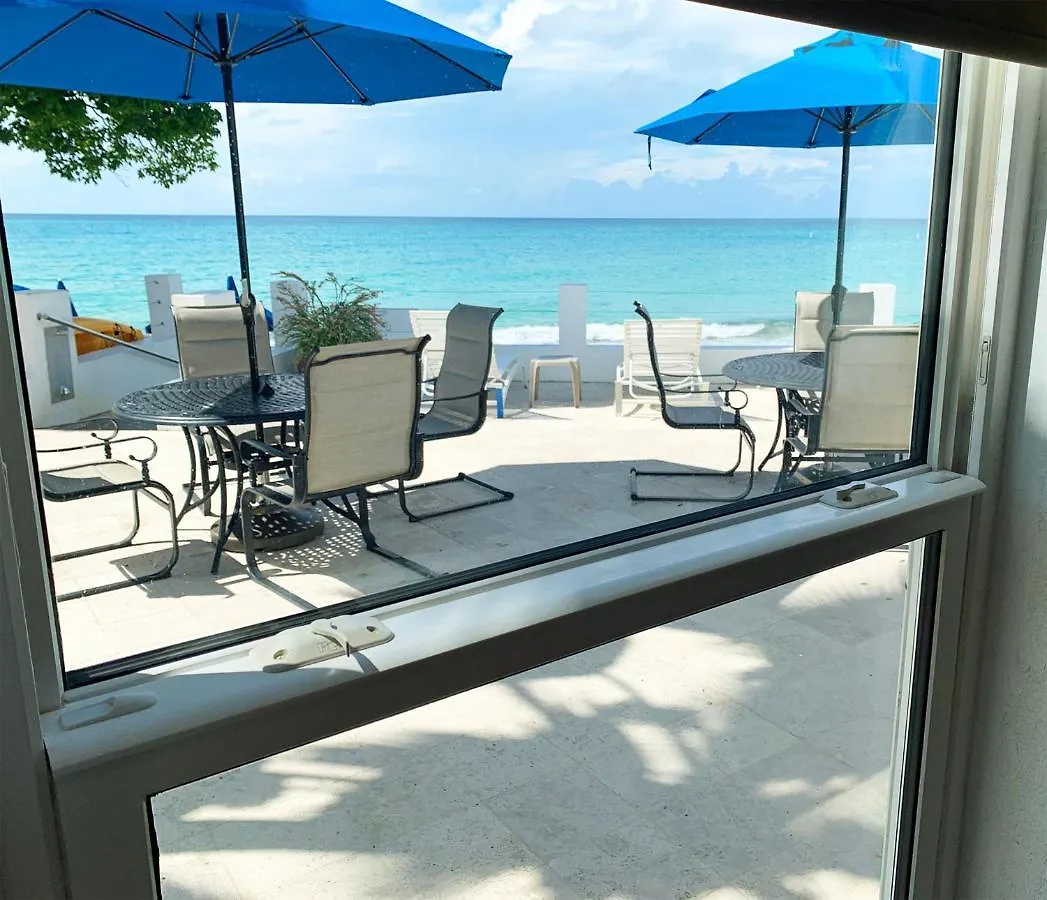 Frederiksted Sand Castle On The Beach - Adults Only מלון