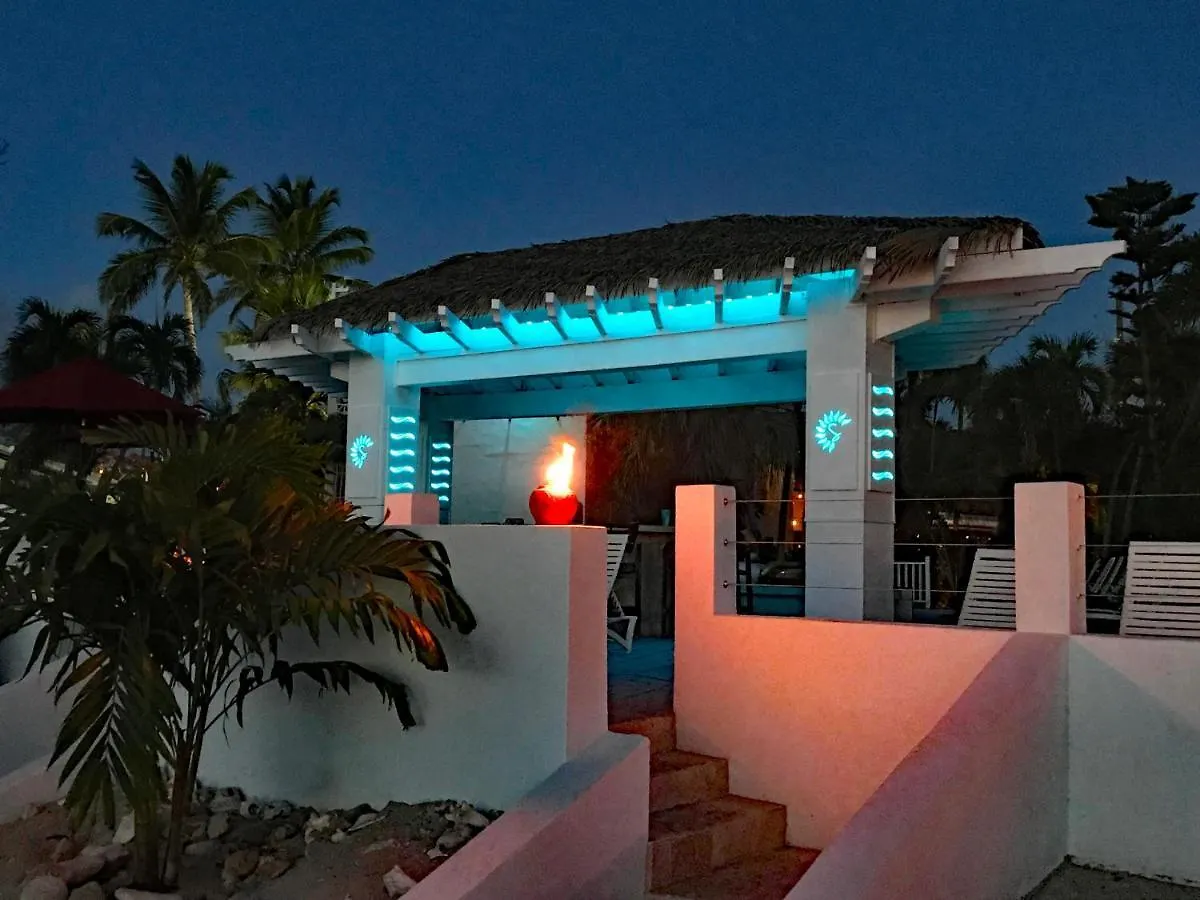 Sand Castle On The Beach - Adults Only Frederiksted Hotel
